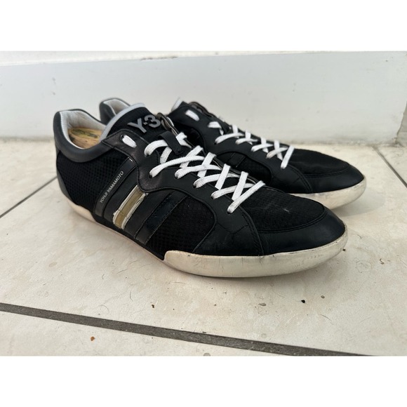 Adidas Y3 men sala shoes US 10 read description‎ - Picture 3 of 15